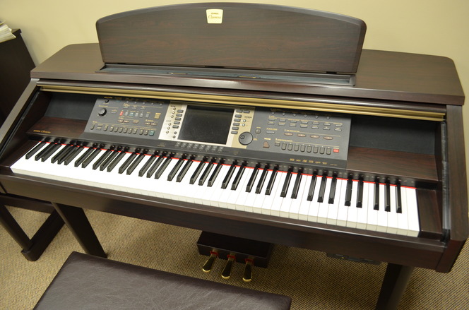 Yamaha CVP-207 digital piano - Digital Pianos